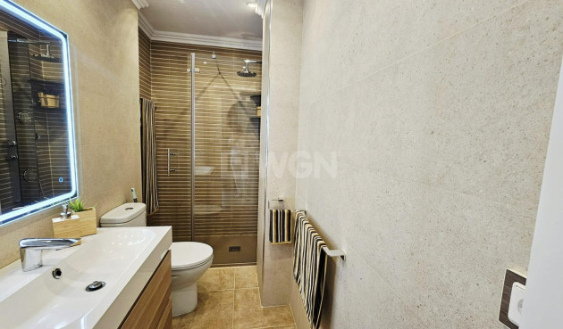 Resale - Apartment / flat - Torrevieja - Nueva Torrevieja