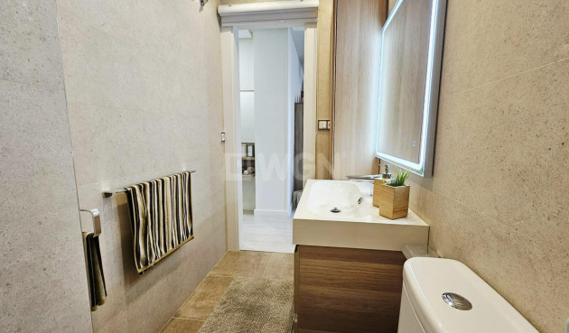 Resale - Apartment / flat - Torrevieja - Nueva Torrevieja