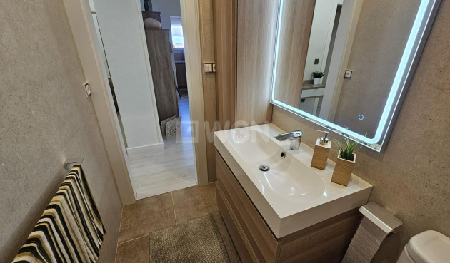 Resale - Apartment / flat - Torrevieja - Nueva Torrevieja