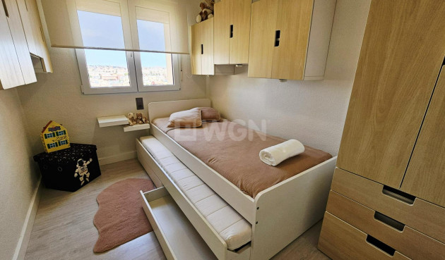 Resale - Apartment / flat - Torrevieja - Nueva Torrevieja
