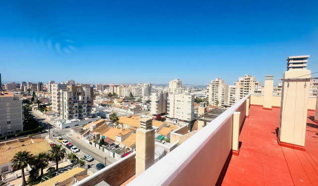 Resale - Apartment / flat - Torrevieja - Nueva Torrevieja