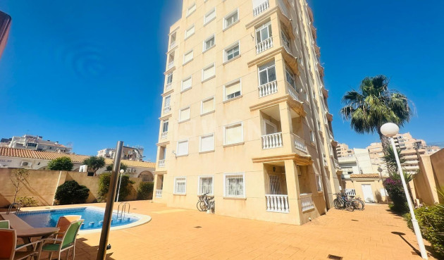 Resale - Apartment / flat - Torrevieja - Nueva Torrevieja