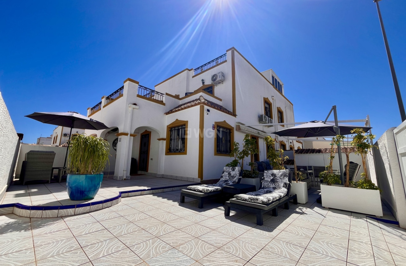 Odsprzedaż - Kamienica - Los Montesinos - Costa Blanca