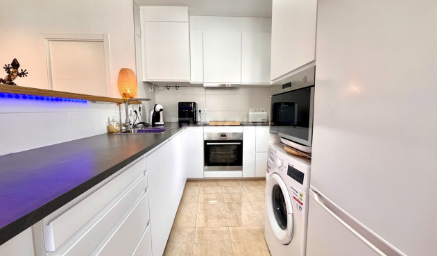 Odsprzedaż - Kamienica - Los Montesinos - Costa Blanca