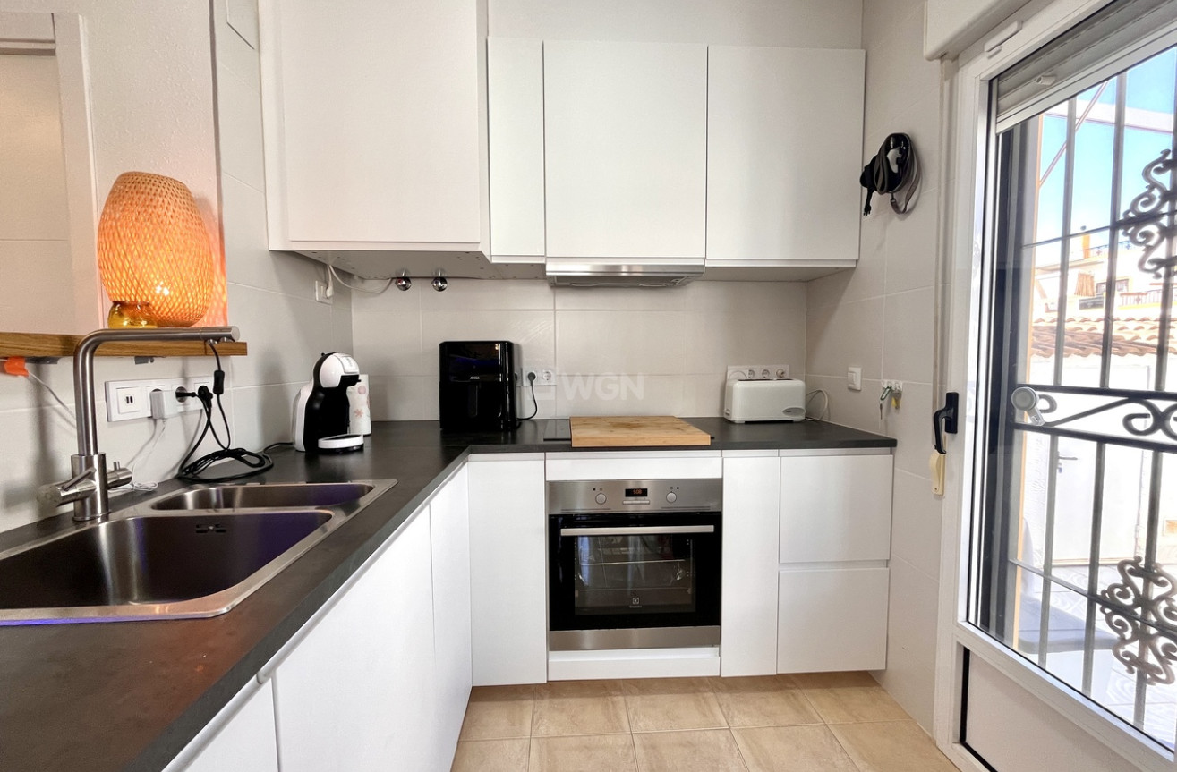 Odsprzedaż - Kamienica - Los Montesinos - Costa Blanca