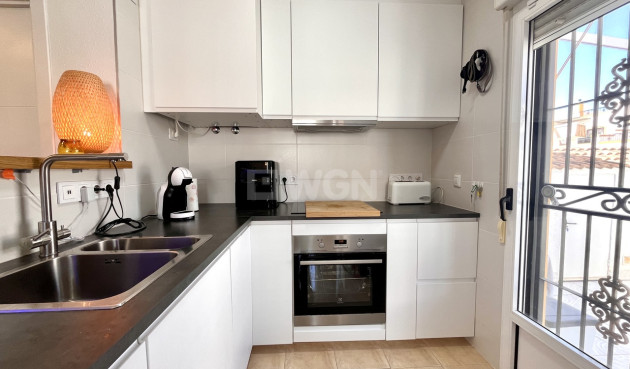 Odsprzedaż - Kamienica - Los Montesinos - Costa Blanca