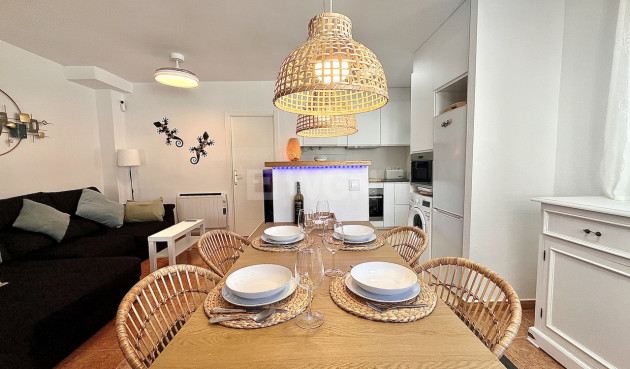 Odsprzedaż - Kamienica - Los Montesinos - Costa Blanca