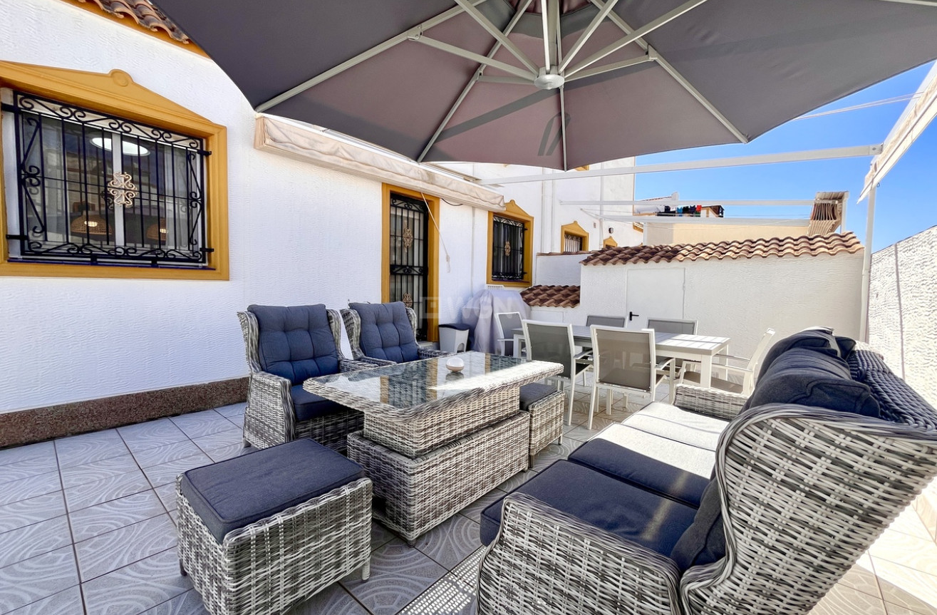 Odsprzedaż - Kamienica - Los Montesinos - Costa Blanca