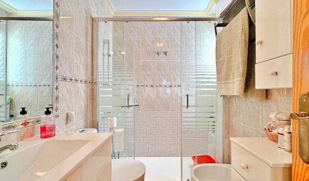 Odsprzedaż - Mieszkanie w bloku - Orihuela Costa - Costa Blanca