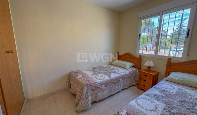 Odsprzedaż - Mieszkanie w bloku - Los Balcones - Costa Blanca