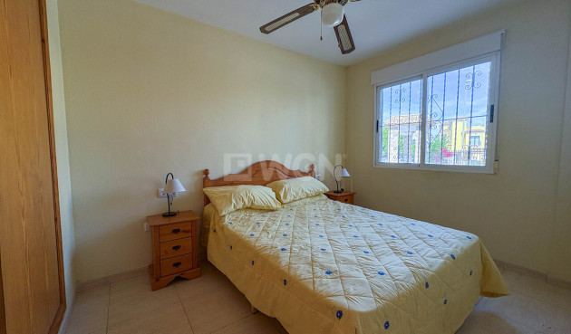 Odsprzedaż - Mieszkanie w bloku - Los Balcones - Costa Blanca