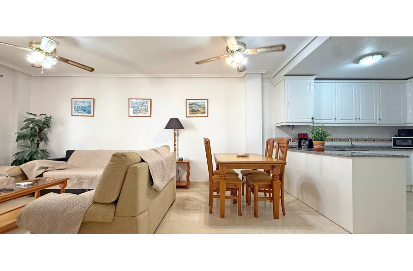 Odsprzedaż - Mieszkanie w bloku - Orihuela Costa - Costa Blanca