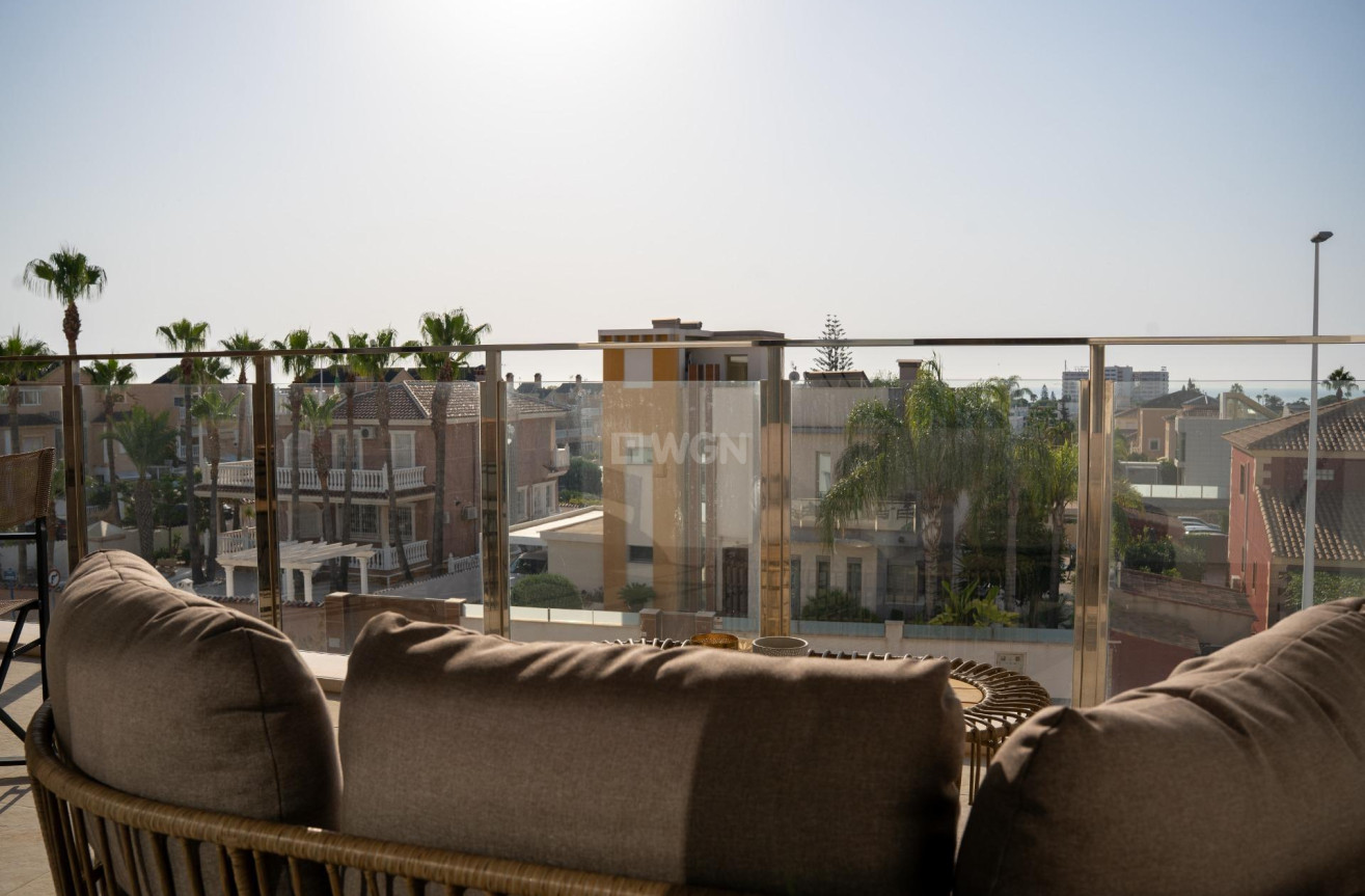 Odsprzedaż - Mieszkanie w bloku - Orihuela Costa - La Zenia