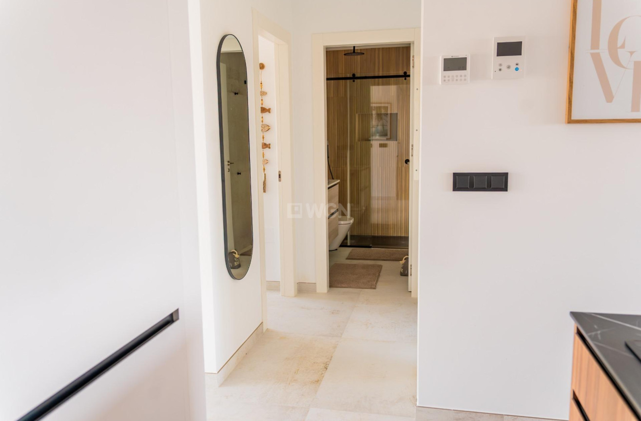 Odsprzedaż - Mieszkanie w bloku - Orihuela Costa - La Zenia