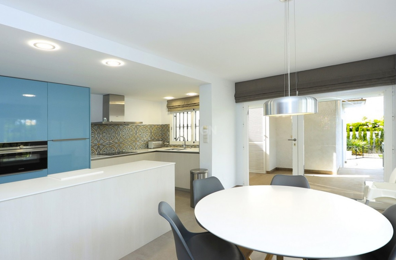 Odsprzedaż - Villa - Albir - Costa Blanca