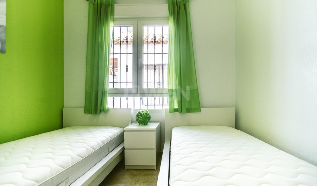 Resale - Apartment / flat - Orihuela - Inland