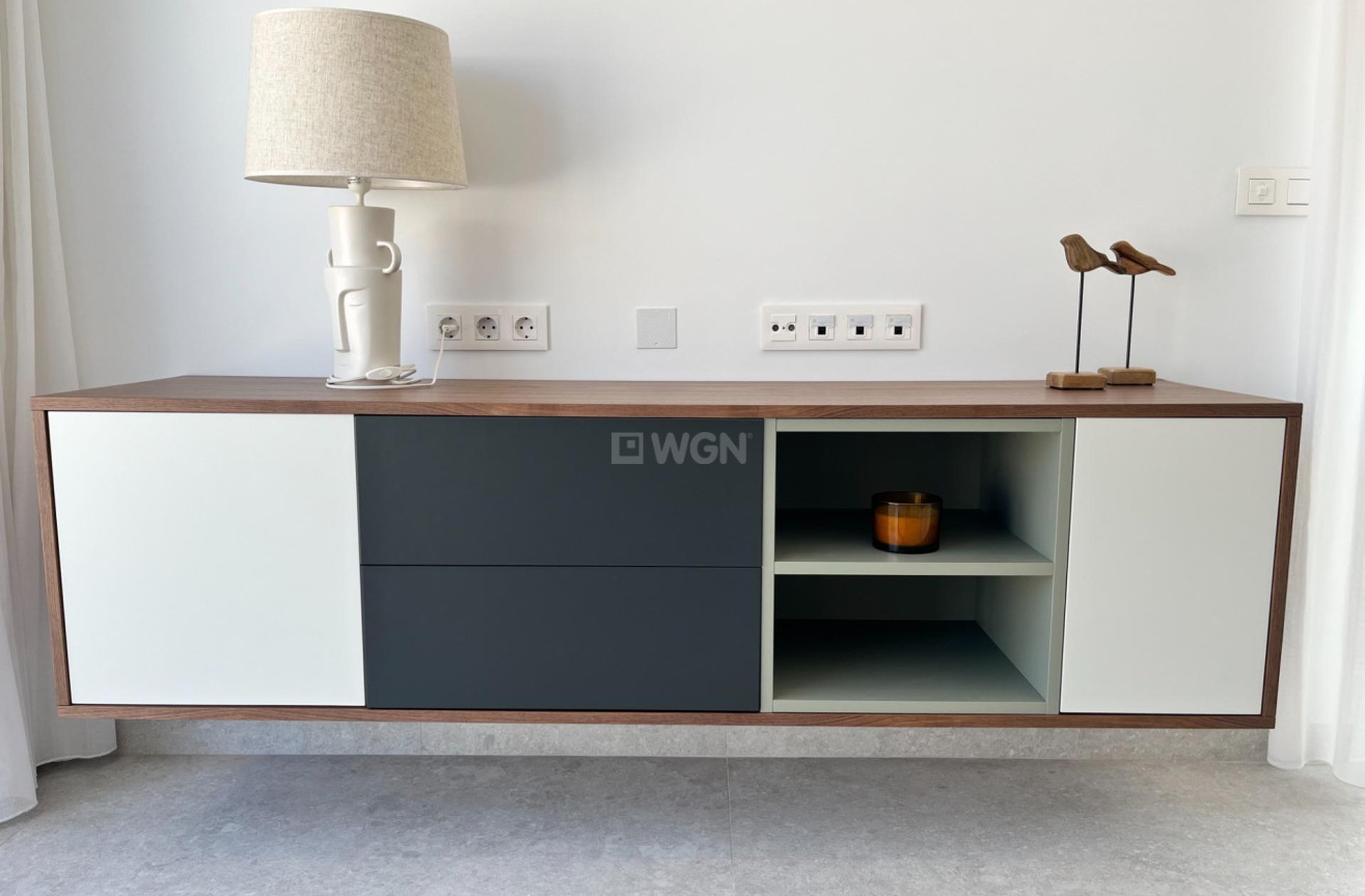 Reventa - Apartamento / piso - Torrevieja - aguas nuevas