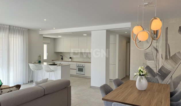 Reventa - Apartamento / piso - Torrevieja - aguas nuevas