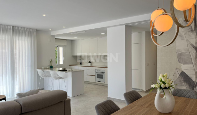 Reventa - Apartamento / piso - Torrevieja - aguas nuevas