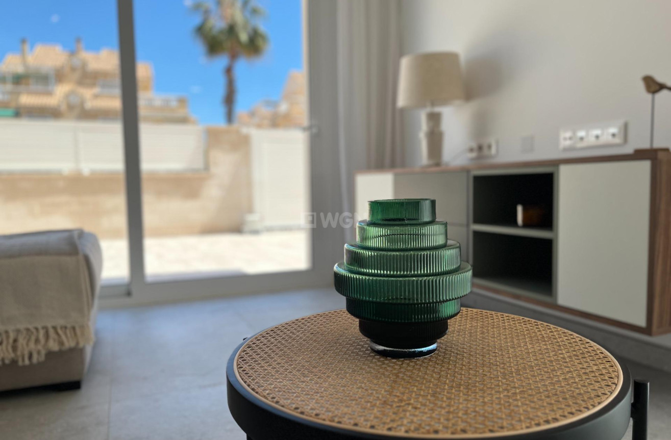 Reventa - Apartamento / piso - Torrevieja - aguas nuevas