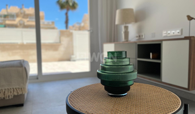 Reventa - Apartamento / piso - Torrevieja - aguas nuevas