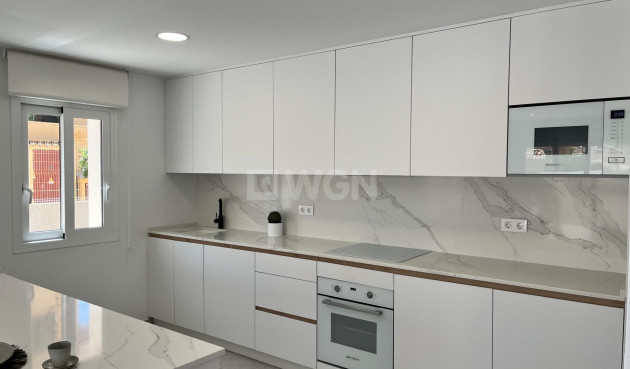 Reventa - Apartamento / piso - Torrevieja - aguas nuevas