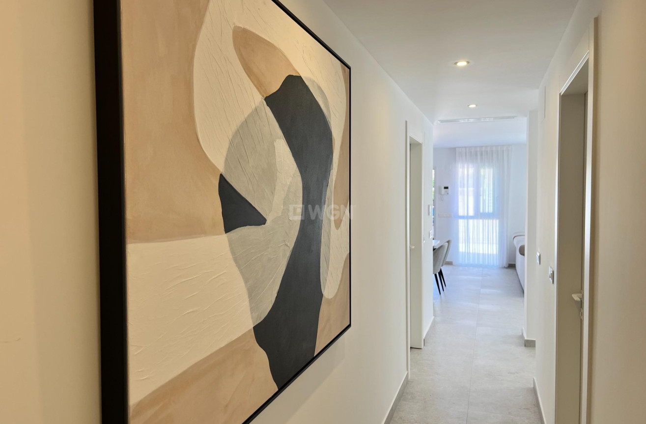 Reventa - Apartamento / piso - Torrevieja - aguas nuevas