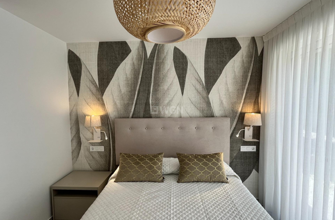 Reventa - Apartamento / piso - Torrevieja - aguas nuevas