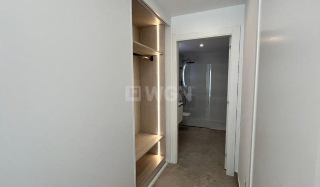 Reventa - Apartamento / piso - Torrevieja - aguas nuevas