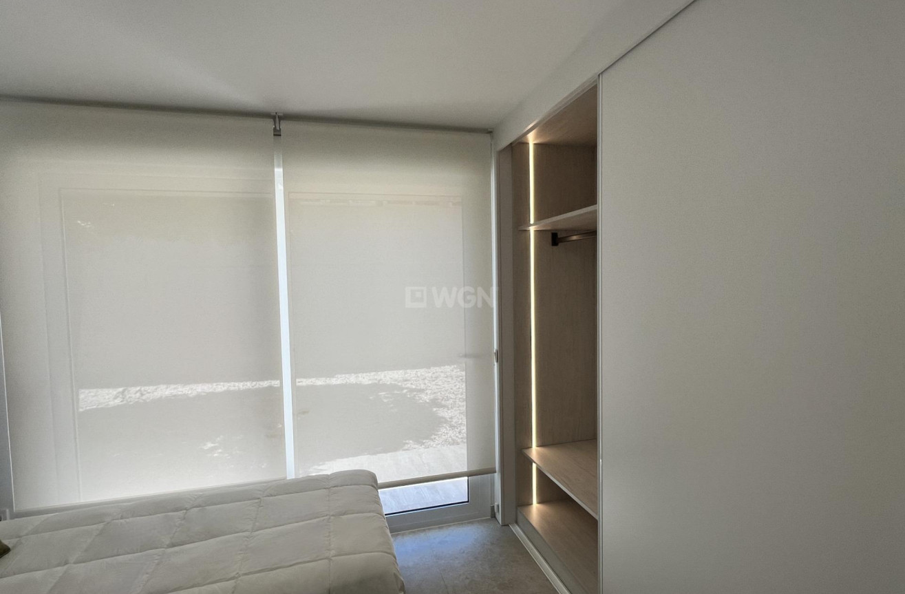 Reventa - Apartamento / piso - Torrevieja - aguas nuevas