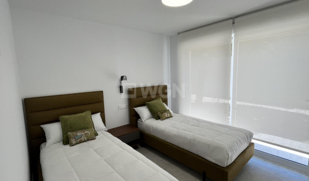 Reventa - Apartamento / piso - Torrevieja - aguas nuevas