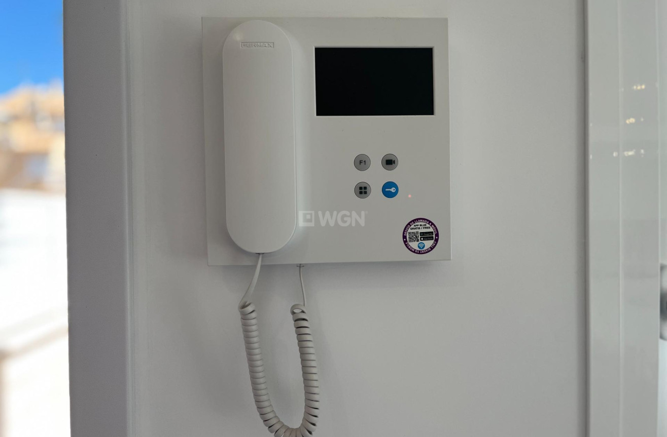 Reventa - Apartamento / piso - Torrevieja - aguas nuevas