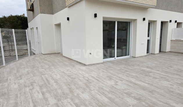 Reventa - Apartamento / piso - Torrevieja - aguas nuevas
