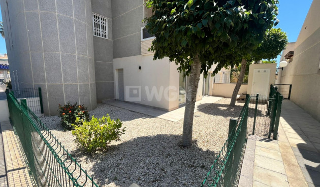 Reventa - Apartamento / piso - Torrevieja - aguas nuevas