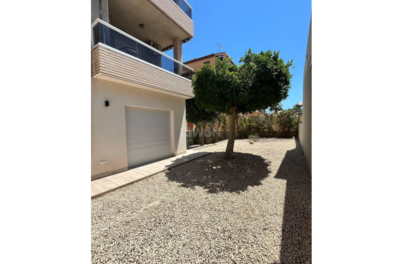 Reventa - Apartamento / piso - Torrevieja - aguas nuevas