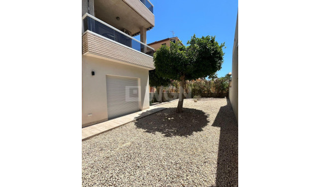 Reventa - Apartamento / piso - Torrevieja - aguas nuevas