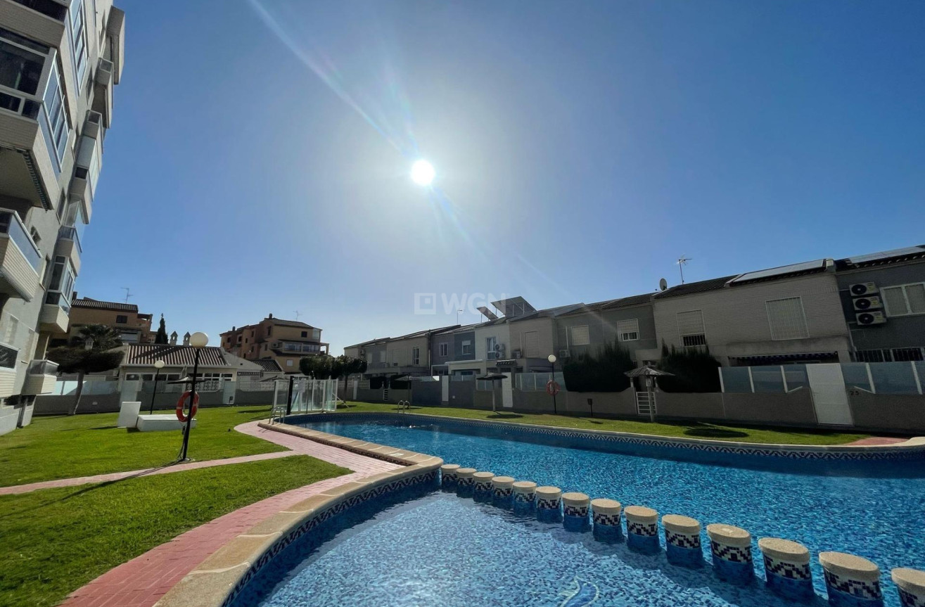 Reventa - Apartamento / piso - Torrevieja - aguas nuevas