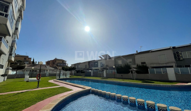 Reventa - Apartamento / piso - Torrevieja - aguas nuevas