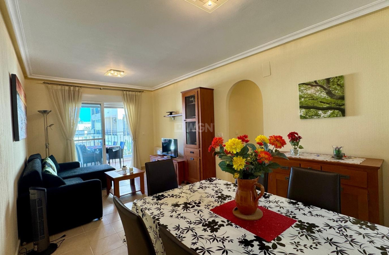 Resale - Apartment / flat - Villamartin - Costa Blanca