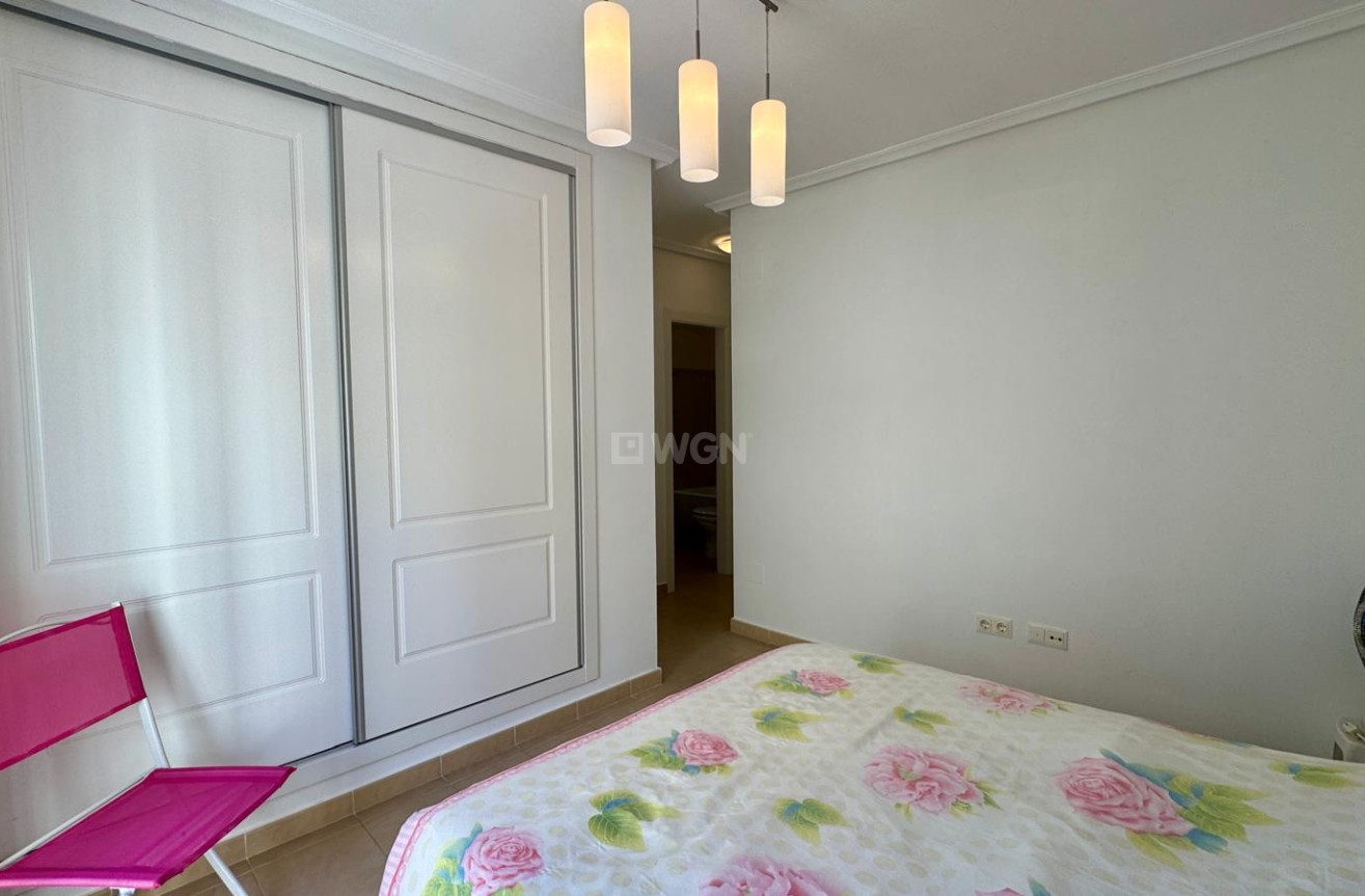 Resale - Apartment / flat - Villamartin - Costa Blanca