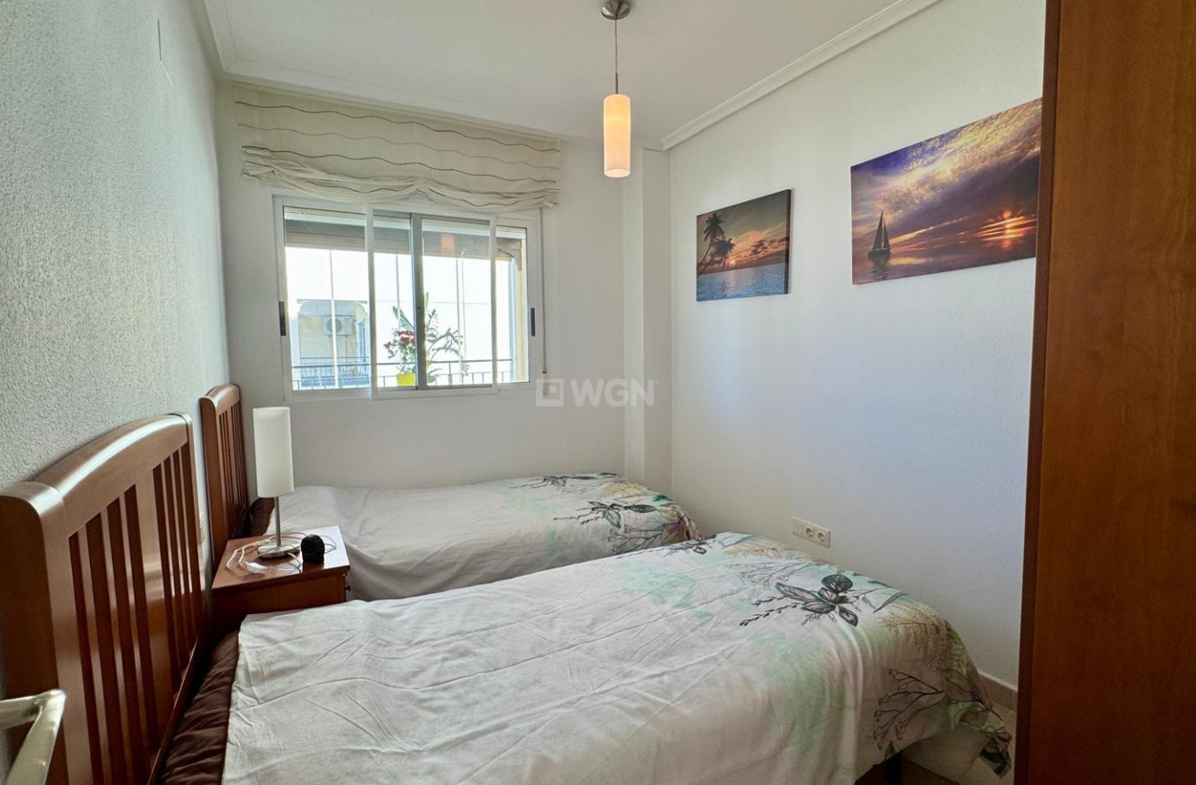 Resale - Apartment / flat - Villamartin - Costa Blanca