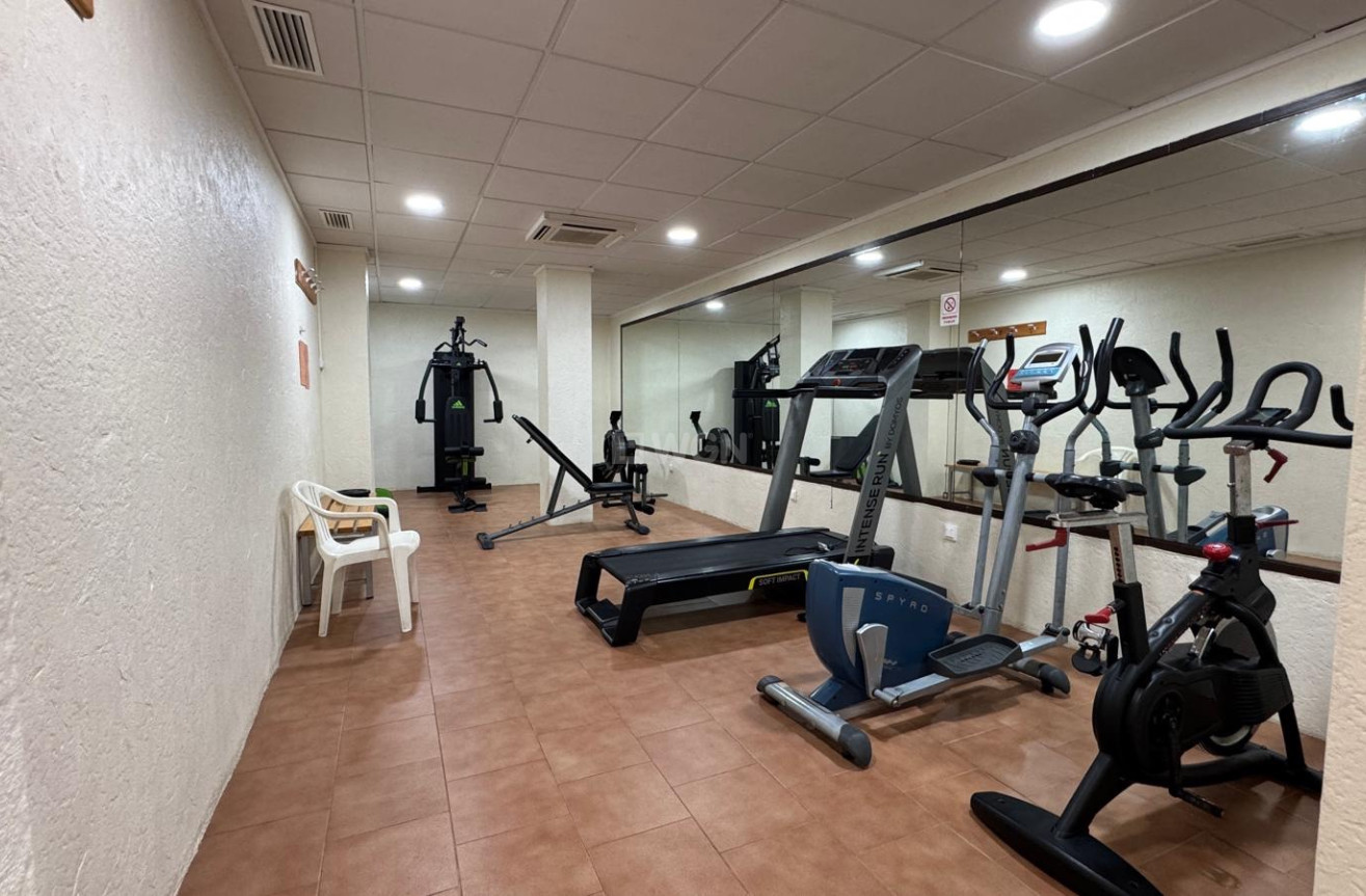 Resale - Apartment / flat - Villamartin - Costa Blanca