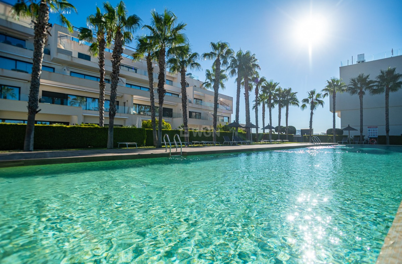 Odsprzedaż - Mieszkanie w bloku - Las Colinas Golf - Costa Blanca