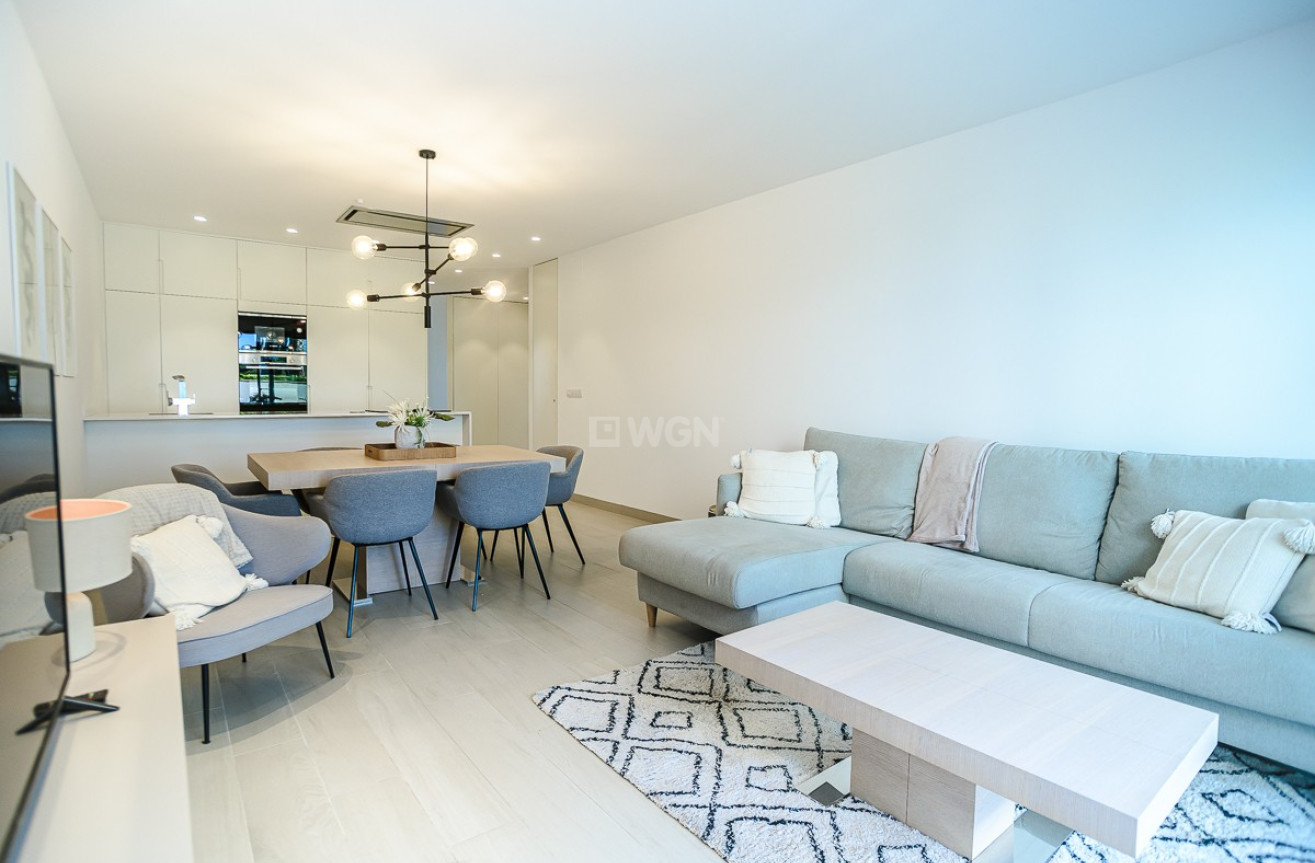 Odsprzedaż - Mieszkanie w bloku - Las Colinas Golf - Costa Blanca