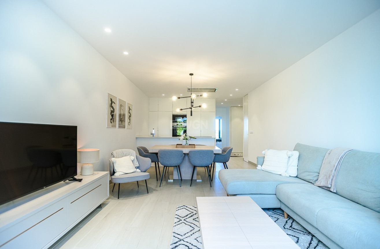 Odsprzedaż - Mieszkanie w bloku - Las Colinas Golf - Costa Blanca