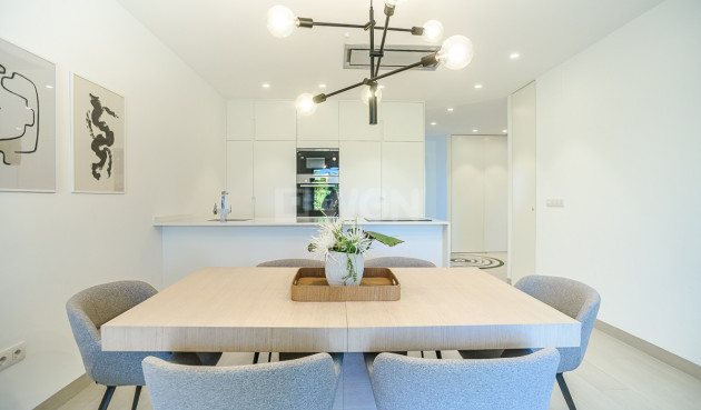 Odsprzedaż - Mieszkanie w bloku - Las Colinas Golf - Costa Blanca