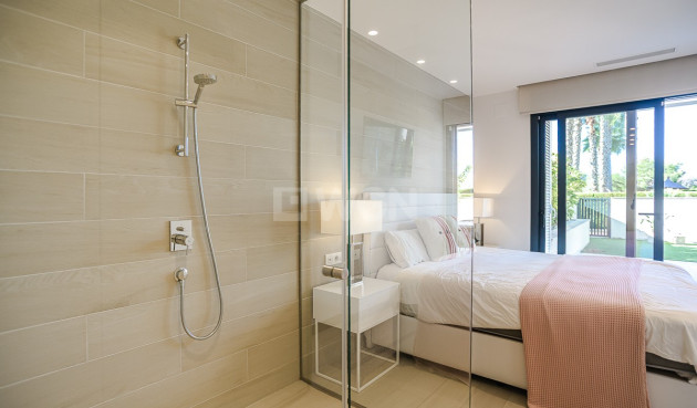 Odsprzedaż - Mieszkanie w bloku - Las Colinas Golf - Costa Blanca