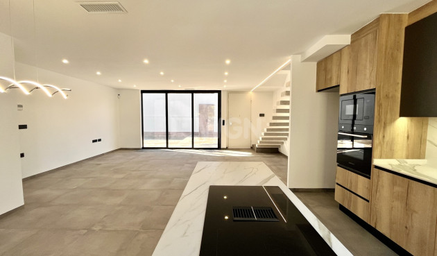 Odsprzedaż - Villa - Los Balcones - Costa Blanca