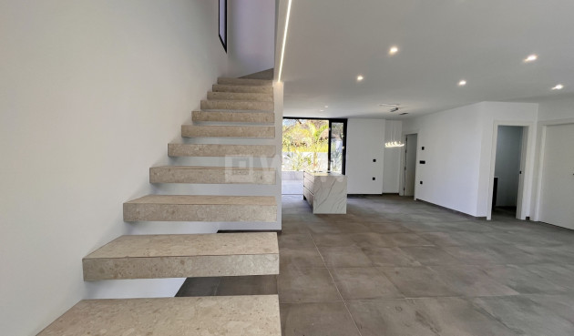 Odsprzedaż - Villa - Los Balcones - Costa Blanca