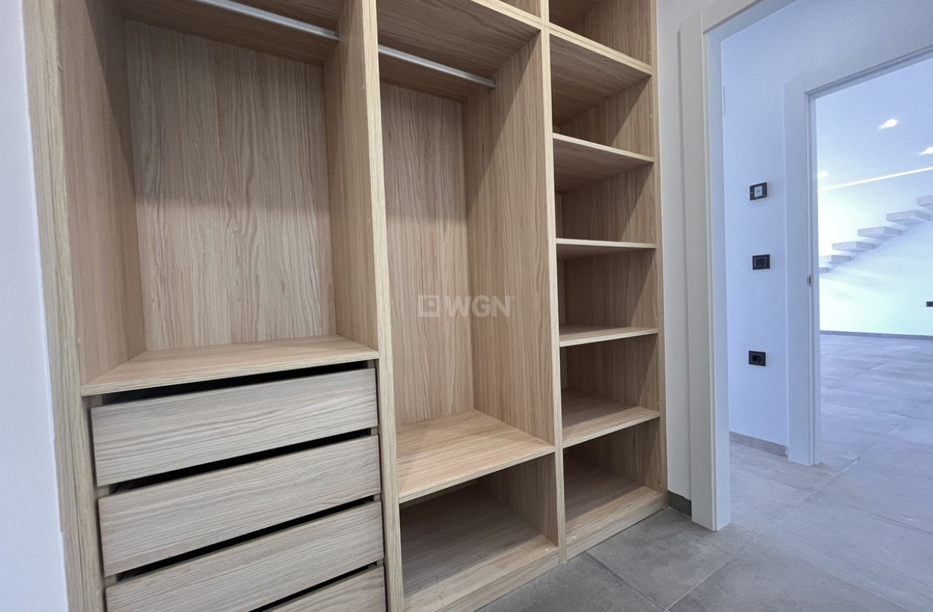 Odsprzedaż - Villa - Los Balcones - Costa Blanca